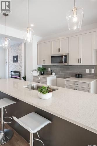 2972 Green Turtle Road, Regina, SK - Indoor Photo Showing Kitchen With Upgraded Kitchen