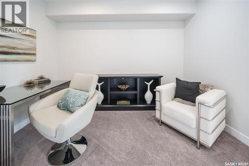 2972 Green Turtle Road, Regina, SK - Indoor