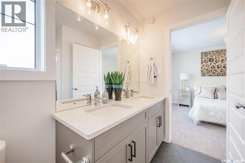 2972 Green Turtle Road, Regina, SK - Indoor Photo Showing Bathroom