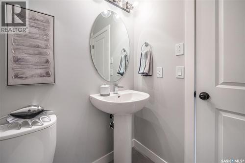2964 Green Turtle Road, Regina, SK - Indoor Photo Showing Bathroom