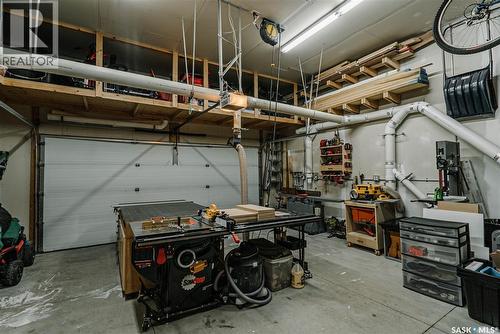714 Sutter Crescent, Saskatoon, SK - Indoor Photo Showing Garage