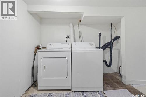 720 Walmer Road, Saskatoon, SK - Indoor Photo Showing Laundry Room