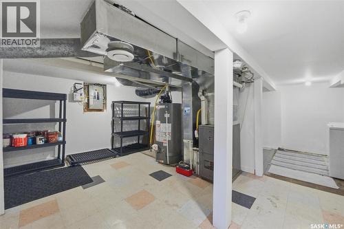 720 Walmer Road, Saskatoon, SK - Indoor