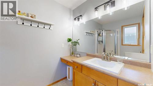 1619 Wingert Drive N, Regina, SK - Indoor Photo Showing Bathroom