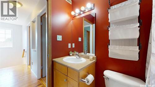 1619 Wingert Drive N, Regina, SK - Indoor Photo Showing Bathroom