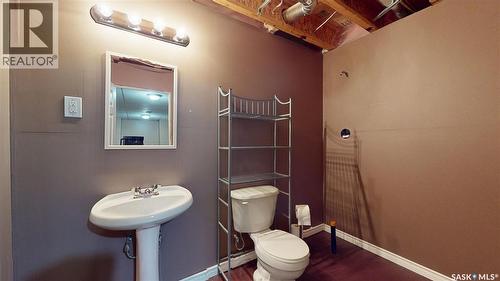 1619 Wingert Drive N, Regina, SK - Indoor Photo Showing Bathroom