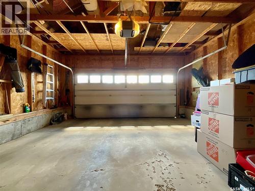 1619 Wingert Drive N, Regina, SK - Indoor Photo Showing Garage