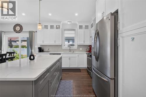 353 Benjamin, Belle River, ON - Indoor Photo Showing Kitchen With Upgraded Kitchen