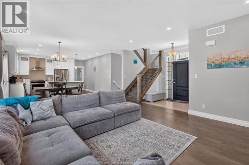 353 Benjamin, Belle River, ON - Indoor Photo Showing Living Room