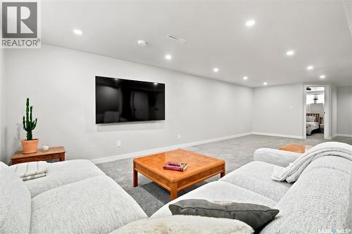 3606 Queen Street, Regina, SK - Indoor