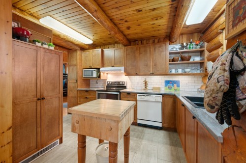 Cuisine - 39 Ch. De La Plage, Val-Des-Lacs, QC - Indoor Photo Showing Kitchen