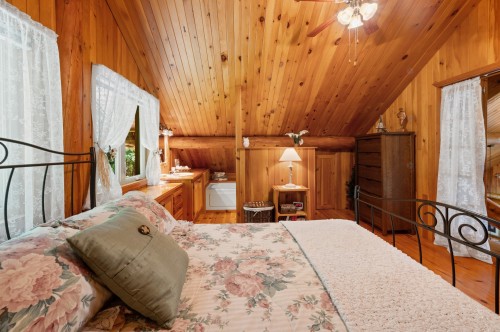 Chambre à coucher principale - 39 Ch. De La Plage, Val-Des-Lacs, QC - Indoor