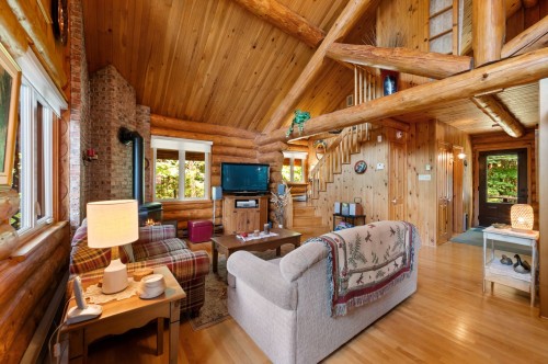 Salon - 39 Ch. De La Plage, Val-Des-Lacs, QC - Indoor Photo Showing Other Room