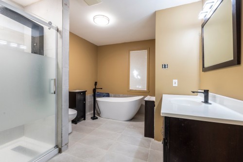 Salle de bains - 3013 Av. Bériot, Boisbriand, QC - Indoor Photo Showing Bathroom