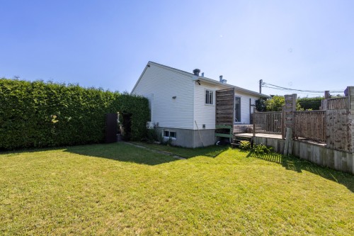 Cour - 3013 Av. Bériot, Boisbriand, QC - Outdoor