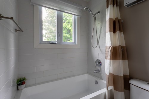 Salle de bains - 2143 Rue Labelle, Shawinigan, QC - Indoor Photo Showing Bathroom