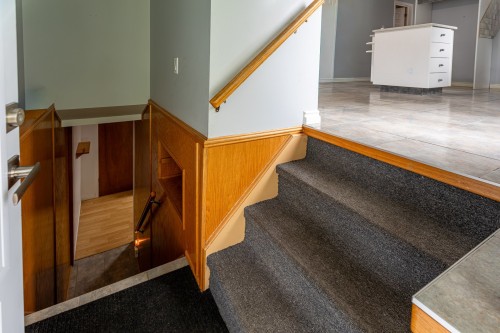 Escalier - 2143 Rue Labelle, Shawinigan, QC - Indoor Photo Showing Other Room