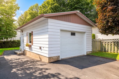 Garage - 2143 Rue Labelle, Shawinigan, QC - Outdoor With Exterior
