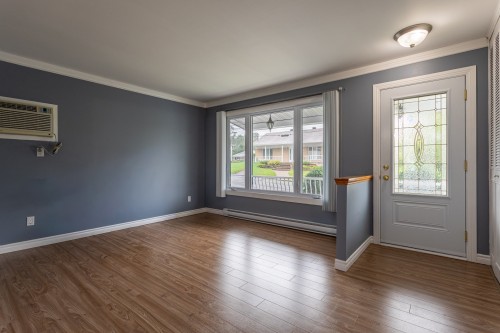 Salon - 2143 Rue Labelle, Shawinigan, QC - Indoor Photo Showing Other Room