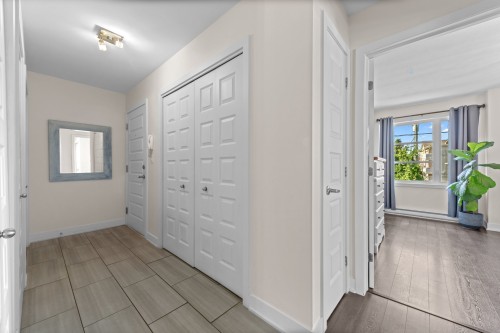 Salle de lavage - 101-78 Rue Chénier, Saint-Philippe, QC - Indoor Photo Showing Other Room