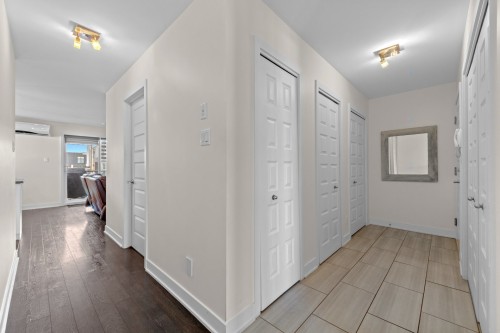 Hall d'entrée/Vestibule - 101-78 Rue Chénier, Saint-Philippe, QC - Indoor Photo Showing Other Room