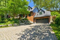 6 MAYS CRESCENT  Hamilton (Waterdown), ON L0R 2H4