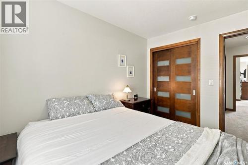 203 2007 Pohorecky Crescent, Saskatoon, SK - Indoor Photo Showing Bedroom