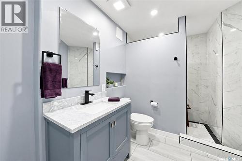 203 2007 Pohorecky Crescent, Saskatoon, SK - Indoor Photo Showing Bathroom