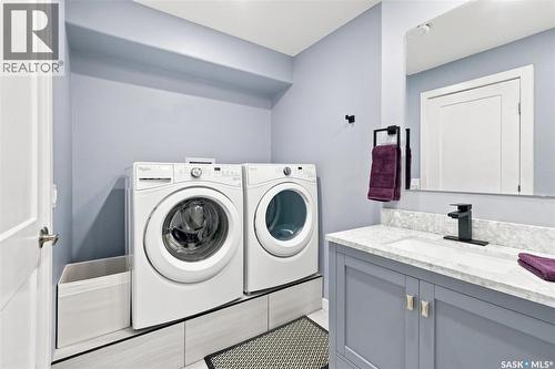 203 2007 Pohorecky Crescent, Saskatoon, SK - Indoor Photo Showing Laundry Room