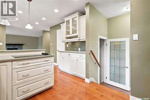 19 Thomson Avenue, Regina, SK - Indoor