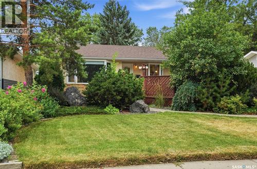 19 Thomson Avenue, Regina, SK - Outdoor