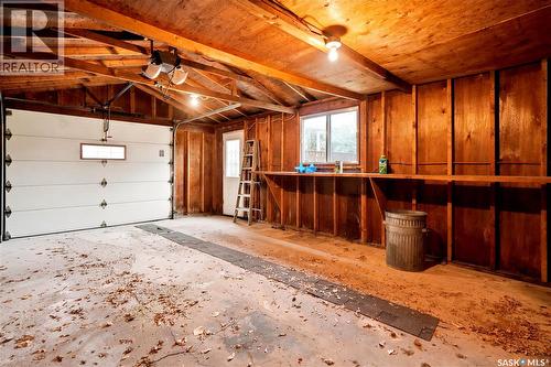 19 Thomson Avenue, Regina, SK - Indoor Photo Showing Garage