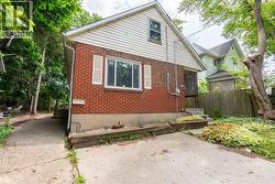 292 Christina STREET South Sarnia, ON N7T 2N5