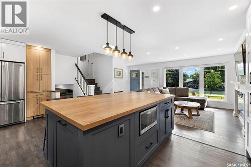 35 Ridgedale Bay, White City, SK - Indoor Photo Showing Kitchen