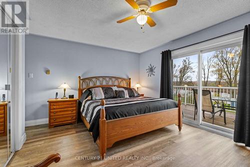 385 Kents Bay Road, Otonabee-South Monaghan, ON - Indoor Photo Showing Bedroom