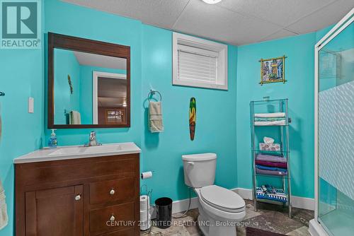 385 Kents Bay Road, Otonabee-South Monaghan, ON - Indoor Photo Showing Bathroom