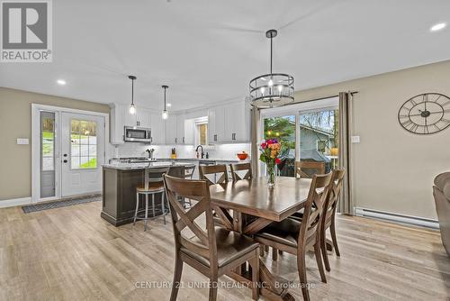385 Kents Bay Road, Otonabee-South Monaghan, ON - Indoor Photo Showing Dining Room