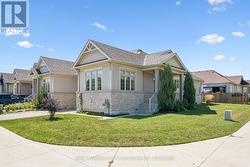 52 FINDLAY WAY  Centre Wellington (Fergus), ON N1M 0G7
