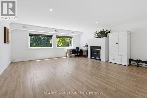 21 Kerman Avenue, Grimsby, ON - Indoor