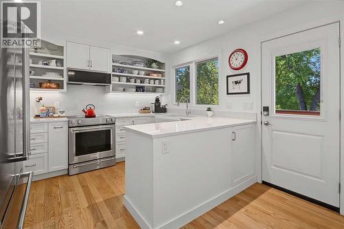 5523 Dalhart Road Nw, Calgary, AB 
