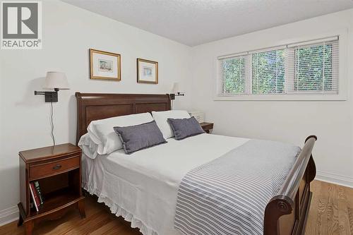 5523 Dalhart Road Nw, Calgary, AB 