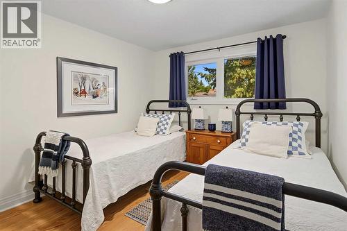 5523 Dalhart Road Nw, Calgary, AB 