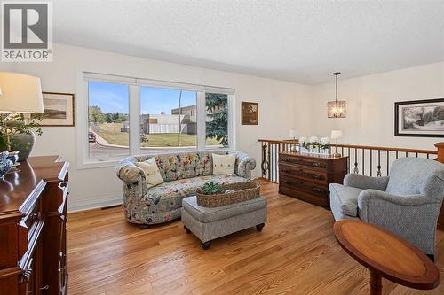 5523 Dalhart Road Nw, Calgary, AB 