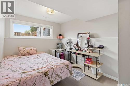 122 Assiniboine Drive, Saskatoon, SK - Indoor Photo Showing Bedroom