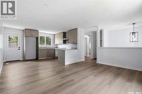 10 Osborne Crescent, Regina, SK - Indoor Photo Showing Kitchen