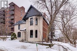 3 - 167 COLLIER STREET Barrie, ON L4M 1H6