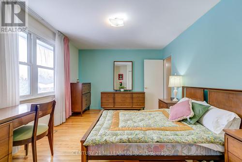 2 Durham Crescent, Brampton, ON - Indoor Photo Showing Bedroom