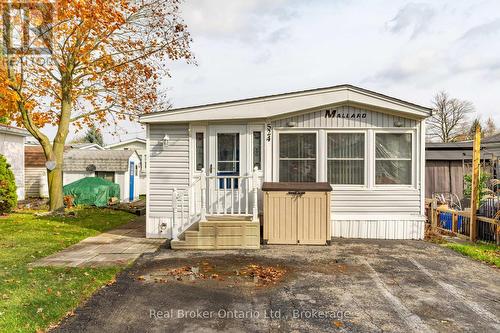 524 Poplar Place, Centre Wellington, ON - Outdoor