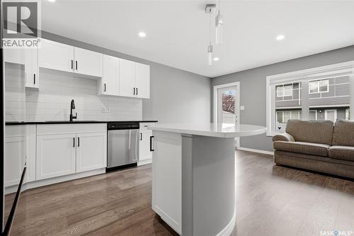 351 4000 Sandhill Crescent, Regina, SK - Indoor Photo Showing Kitchen