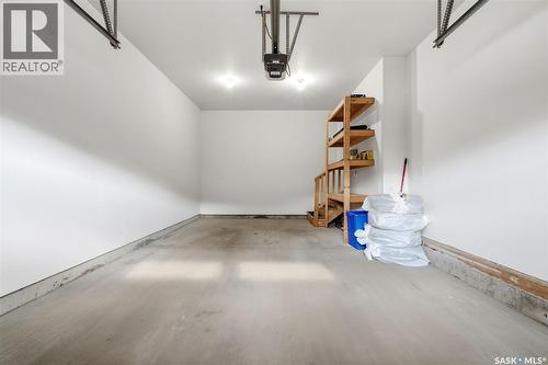 351 4000 Sandhill Crescent, Regina, SK - Indoor Photo Showing Garage
